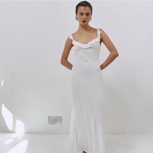 Elegant White Maxi Dress